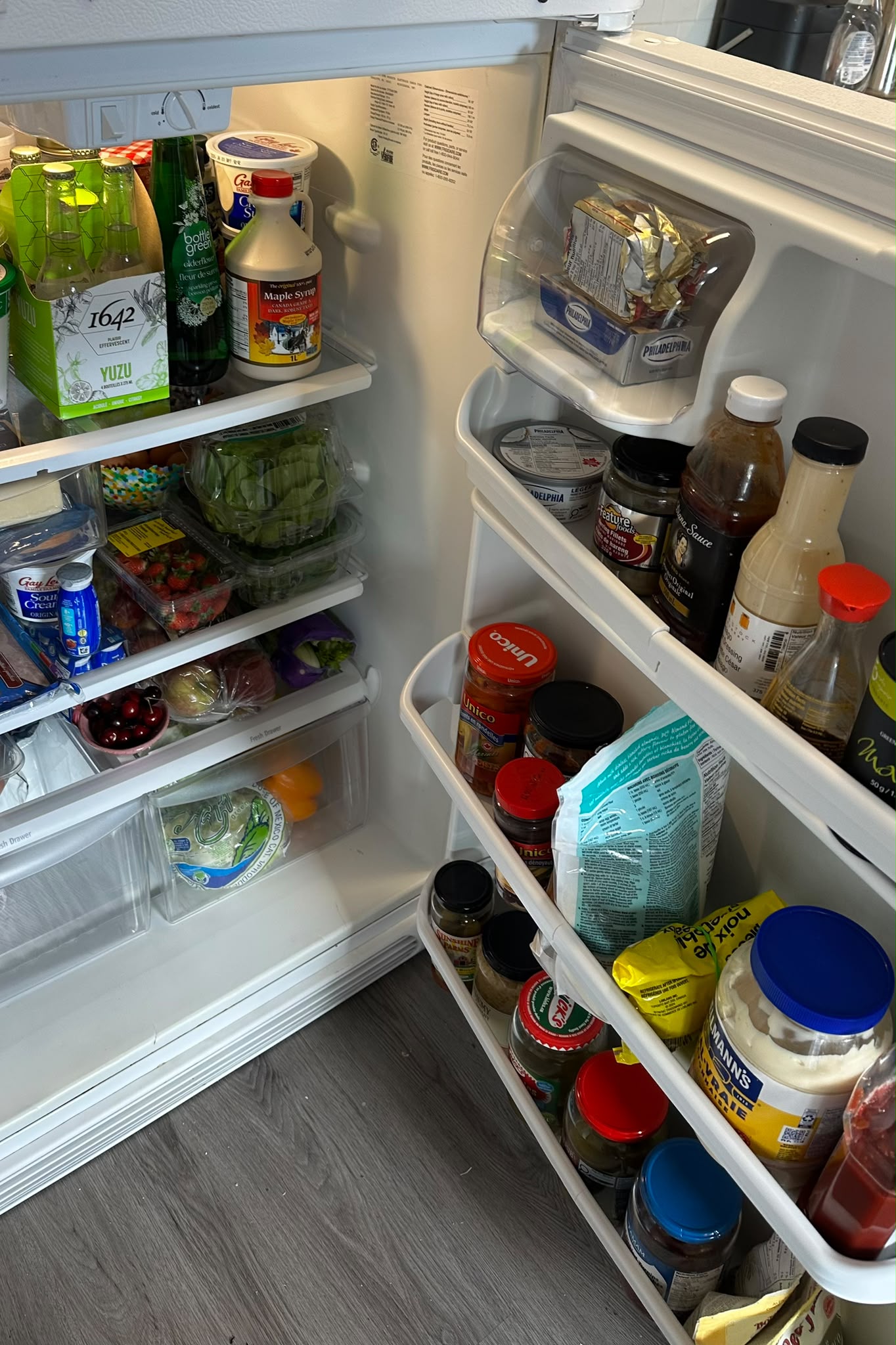 Fridge organization after cleaning